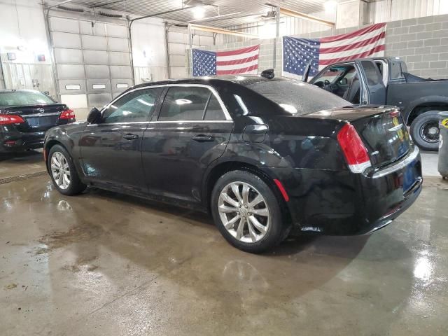 2017 Chrysler 300 Limited