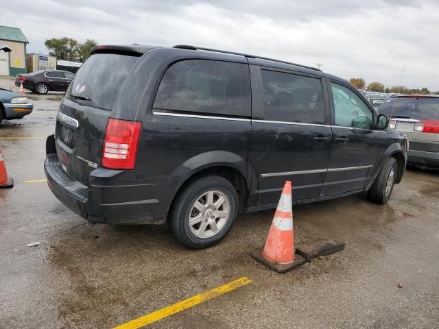 2010 Chrysler Town & Country Touring