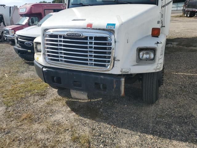 2000 Freightliner Medium Conventional FL60