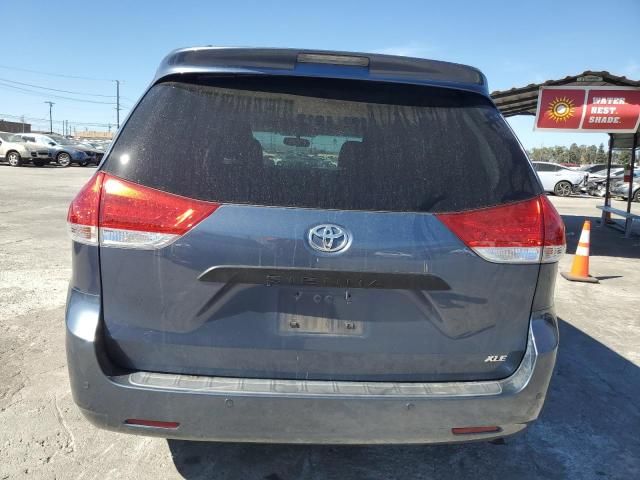 2014 Toyota Sienna XLE