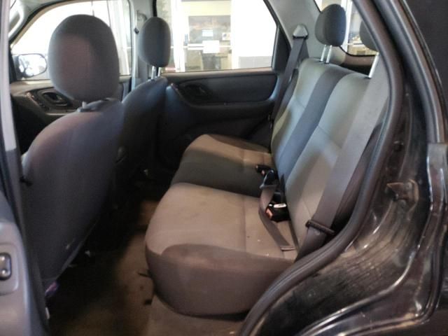 2004 Ford Escape XLS