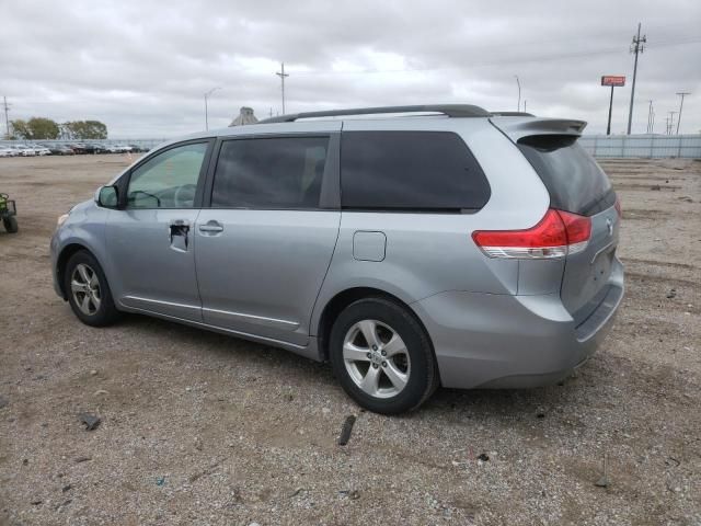 2014 Toyota Sienna LE