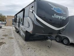 Camiones dañados por inundaciones a la venta en subasta: 2016 Jayco Seismic 42