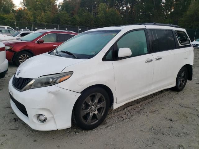 2017 Toyota Sienna SE