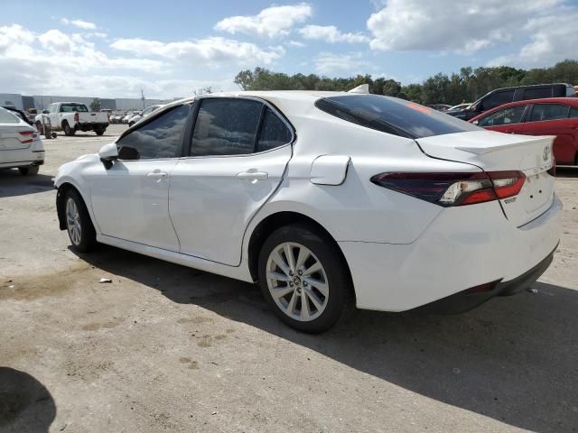 2022 Toyota Camry LE