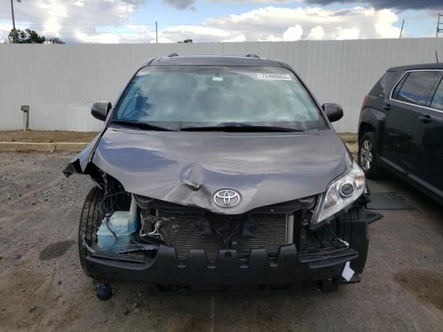 2015 Toyota Sienna XLE