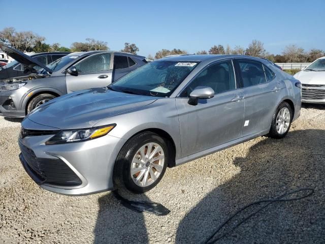 2024 Toyota Camry LE