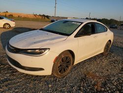 Carros salvage sin ofertas aún a la venta en subasta: 2017 Chrysler 200 LX