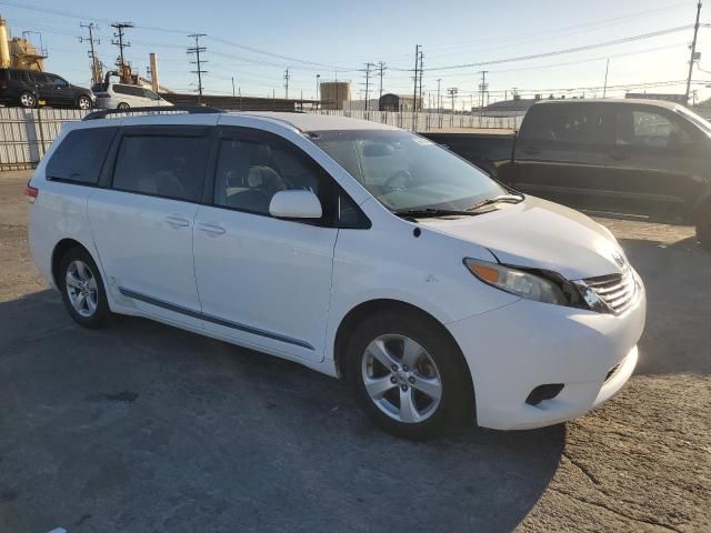 2013 Toyota Sienna LE