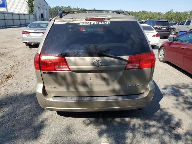 2004 Toyota Sienna CE