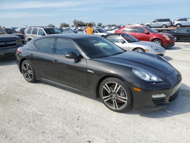 2011 Porsche Panamera 2