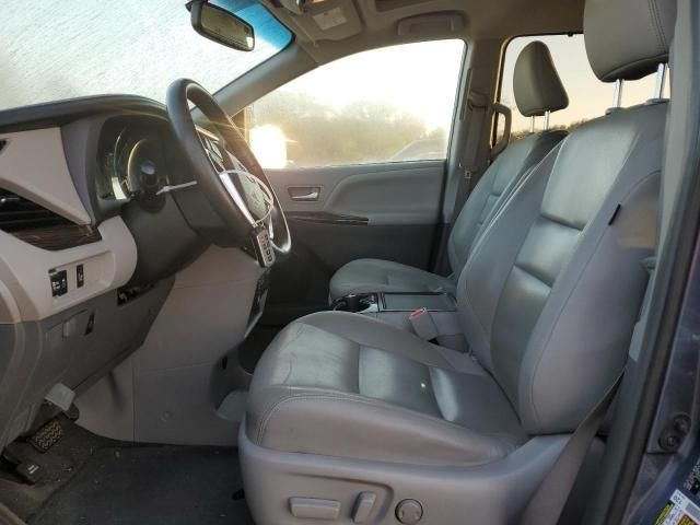 2015 Toyota Sienna XLE