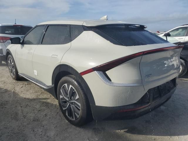 2024 KIA EV6 Light