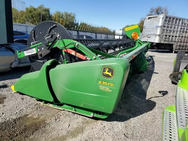 2017 John Deere 635FD