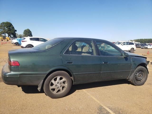 1999 Toyota Camry LE