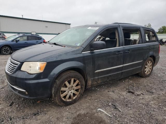 2013 Chrysler Town & Country Touring