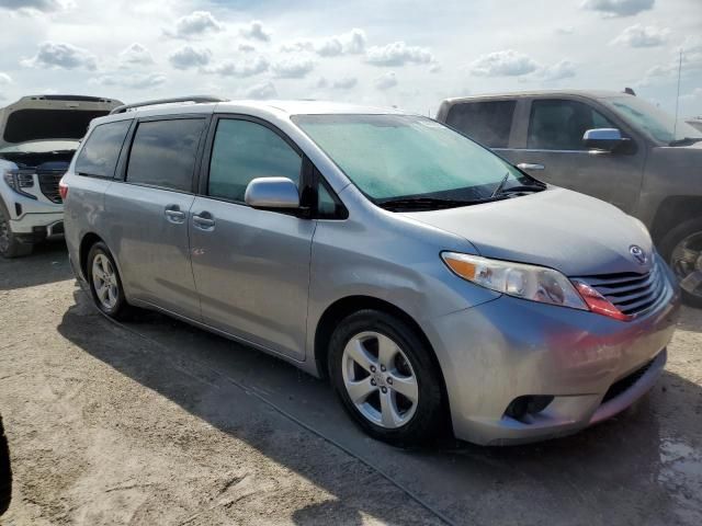 2015 Toyota Sienna LE