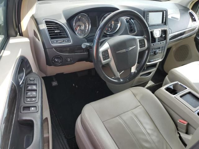 2013 Chrysler Town & Country Touring