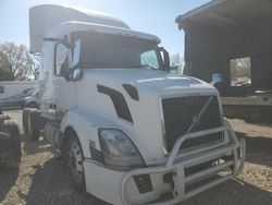 Salvage trucks for sale at Des Moines, IA auction: 2004 Volvo VN VNL