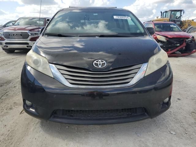 2012 Toyota Sienna XLE