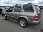 2004 Nissan Pathfinder LE