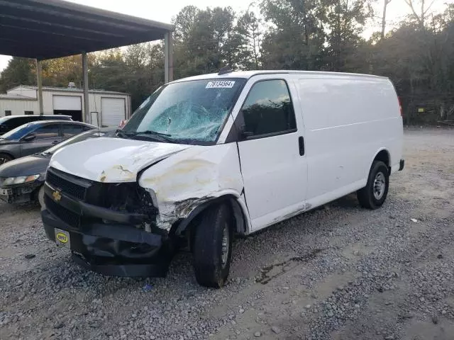 2020 Chevrolet Express G2500