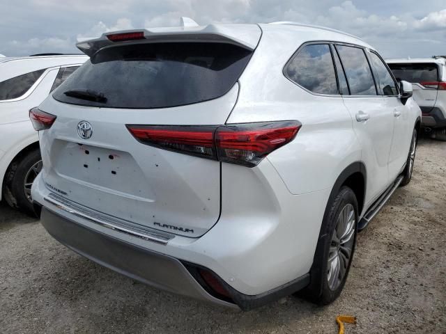 2022 Toyota Highlander Platinum