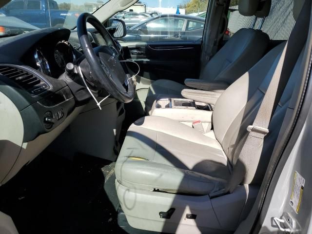 2012 Chrysler Town & Country Touring