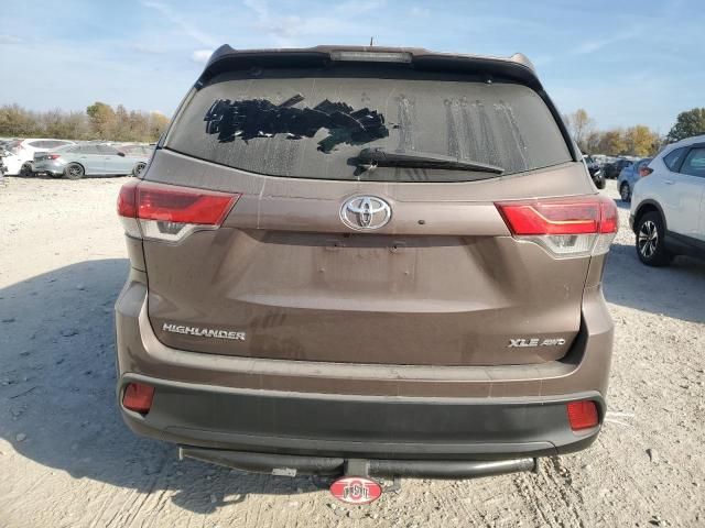 2017 Toyota Highlander SE