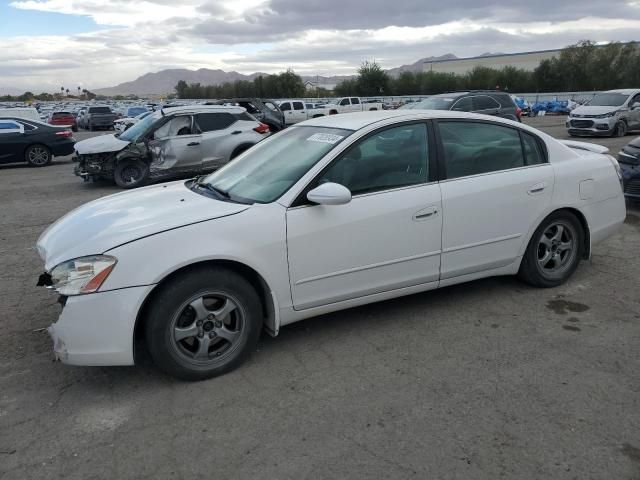 2004 Nissan Altima Base