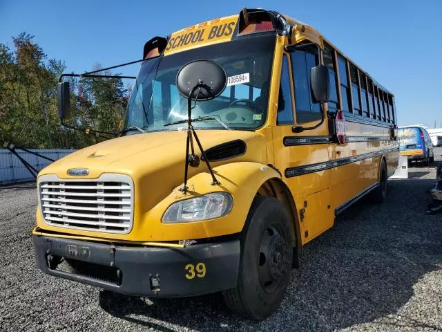 2014 Freightliner Chassis B2B