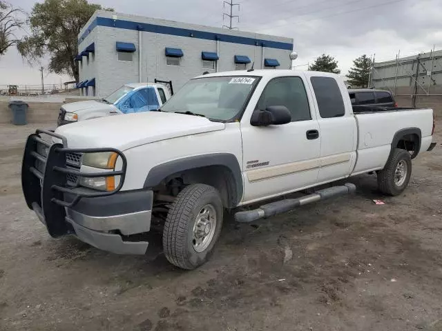 2005 Chevrolet Silverado C2500 Heavy Duty