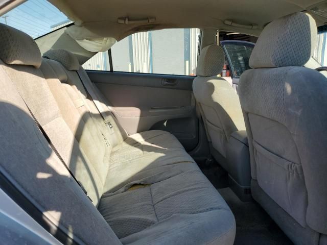 2004 Toyota Camry LE