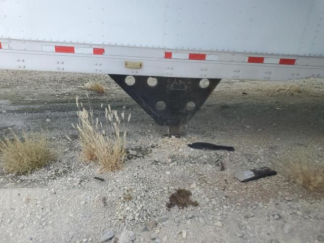 2000 Utilimaster Trailer