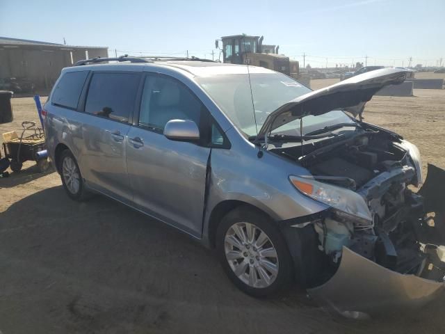 2013 Toyota Sienna XLE