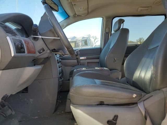 2008 Chrysler Town & Country Touring