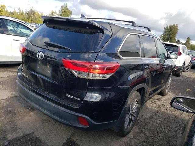 2019 Toyota Highlander SE