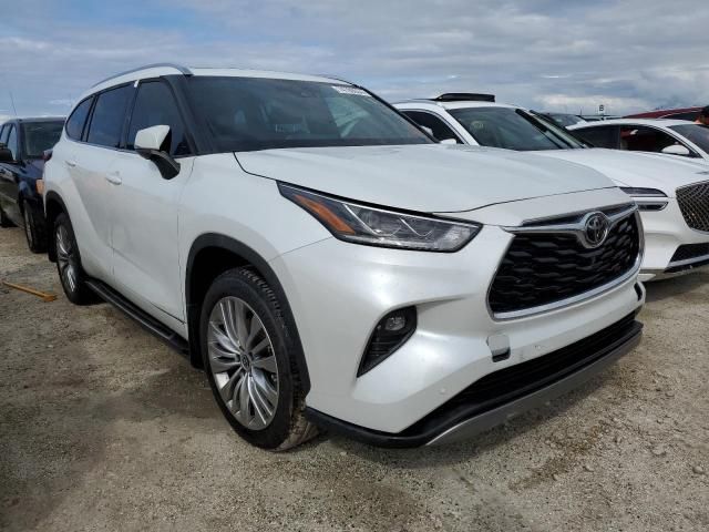 2022 Toyota Highlander Platinum