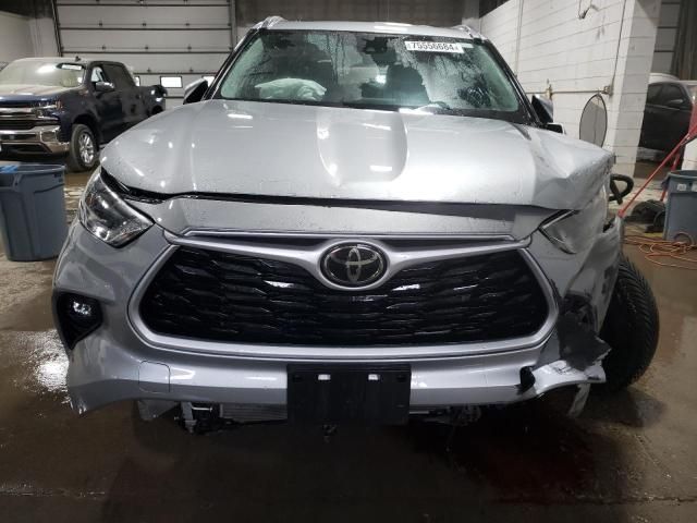 2021 Toyota Highlander XLE