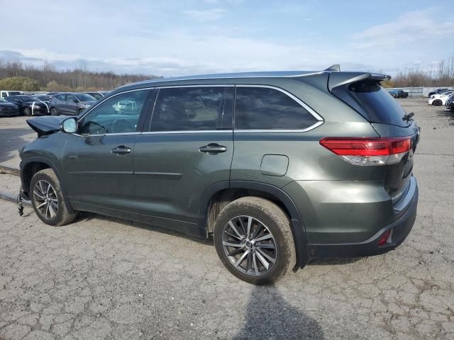 2017 Toyota Highlander SE