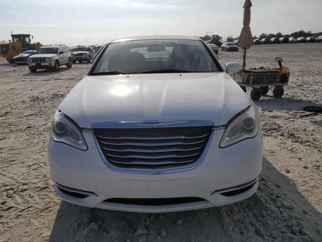 2013 Chrysler 200 LX