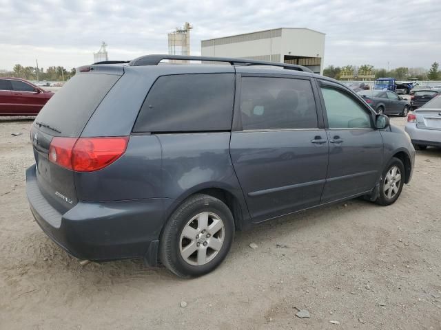 2010 Toyota Sienna CE