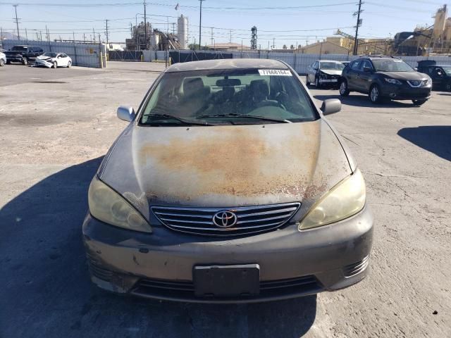 2005 Toyota Camry LE