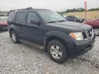 2005 Nissan Pathfinder LE