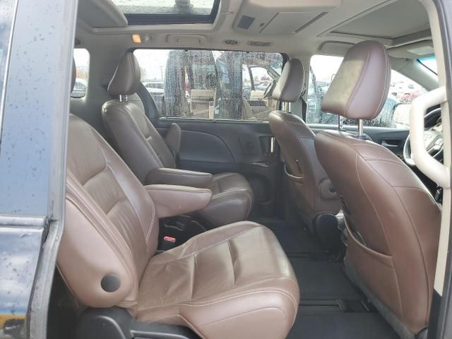 2015 Toyota Sienna XLE