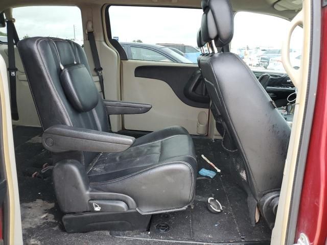 2015 Chrysler Town & Country Touring