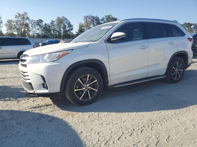 2018 Toyota Highlander SE