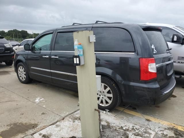 2012 Chrysler Town & Country Touring L