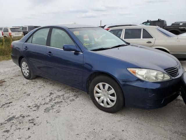 2005 Toyota Camry LE