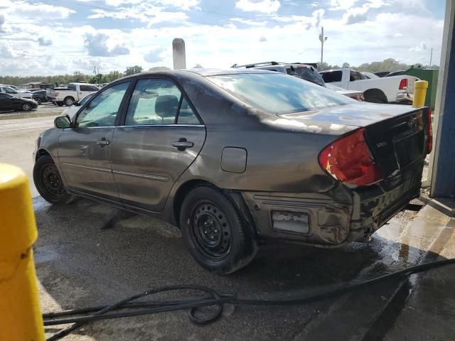 2004 Toyota Camry LE